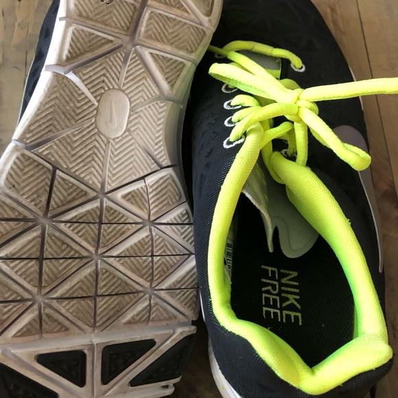 Women’s Nike TR FIT 3 - Picture 4 of 5